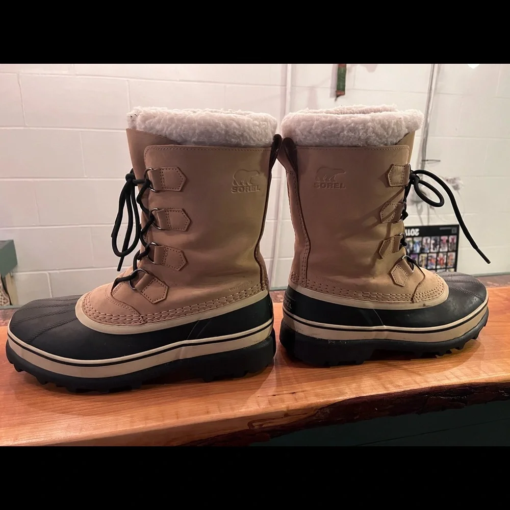 Used Sorel Womens Caribou Boot Buff - Picture 4 of 5